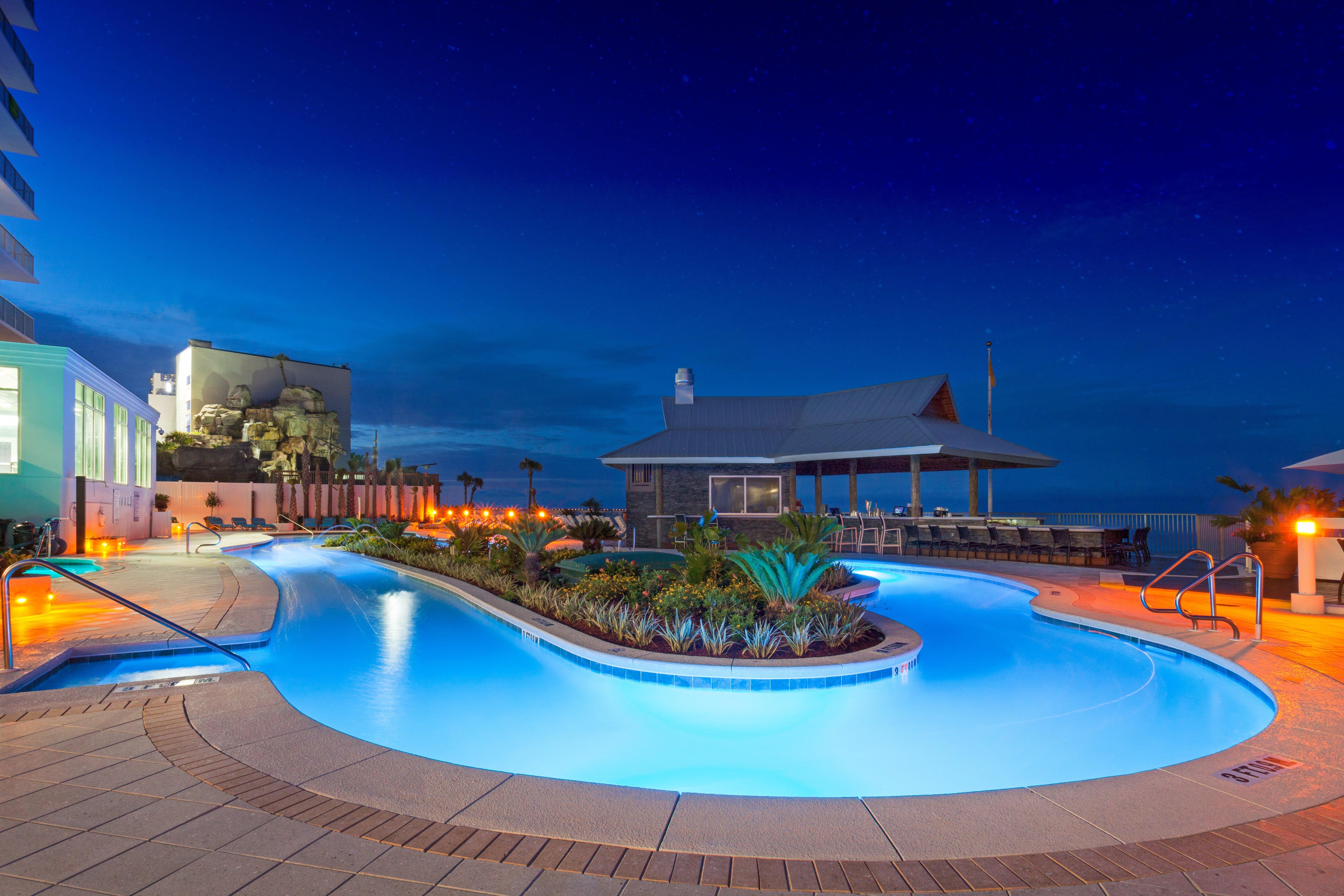 Holiday Inn Express & Suites Panama City Beach Beachfront By Ihg Exterior photo