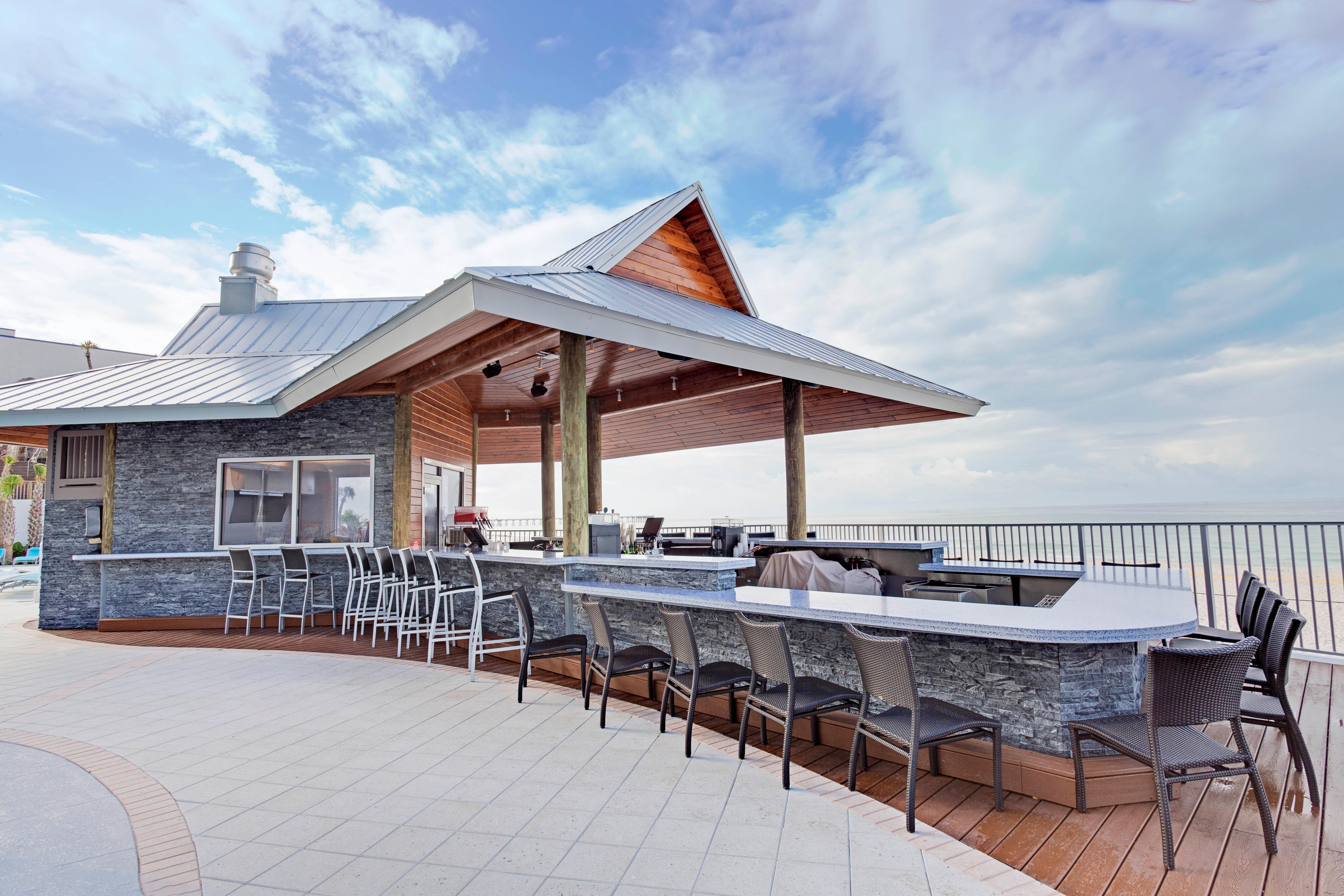 Holiday Inn Express & Suites Panama City Beach Beachfront By Ihg Exterior photo