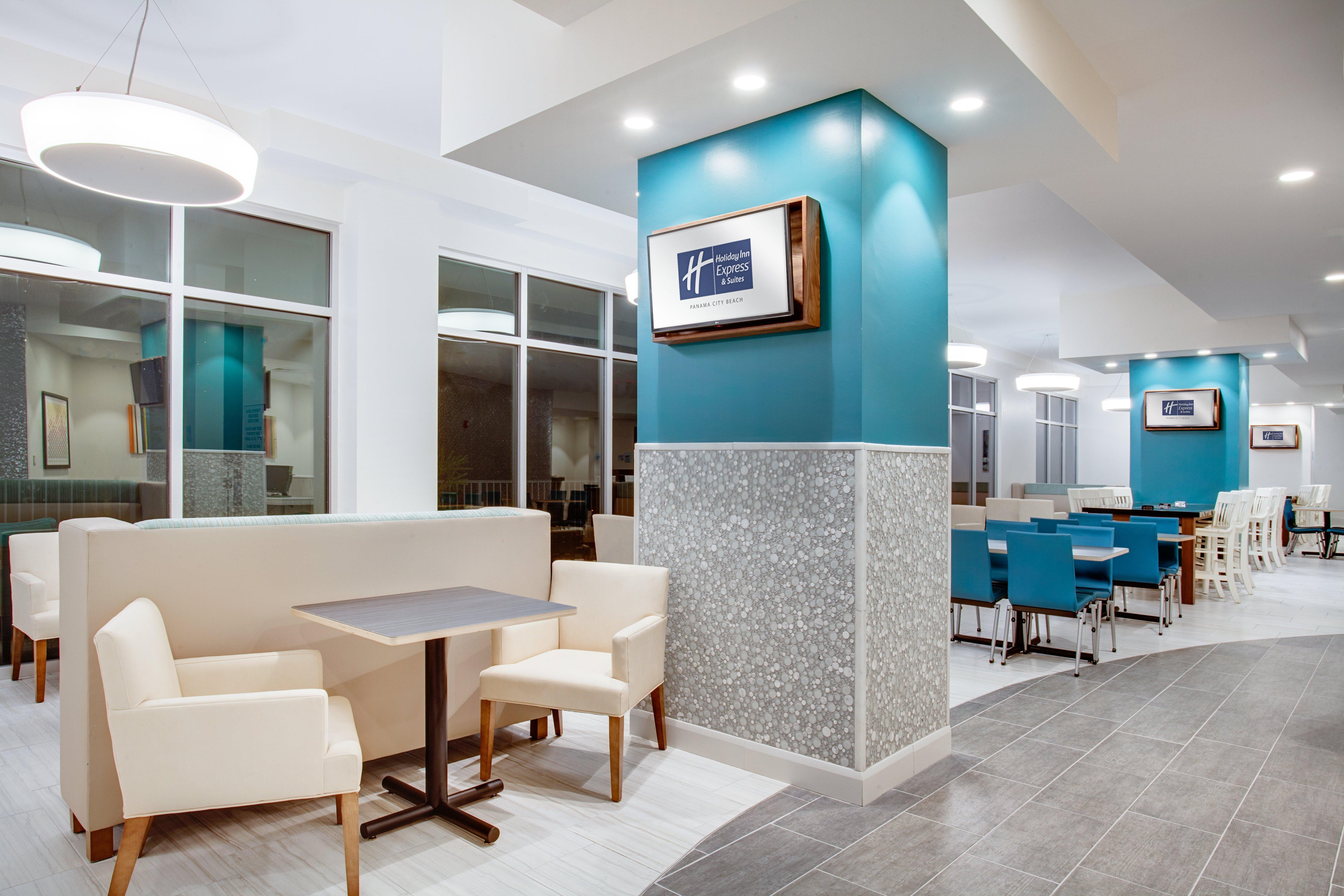 Holiday Inn Express & Suites Panama City Beach Beachfront By Ihg Exterior photo